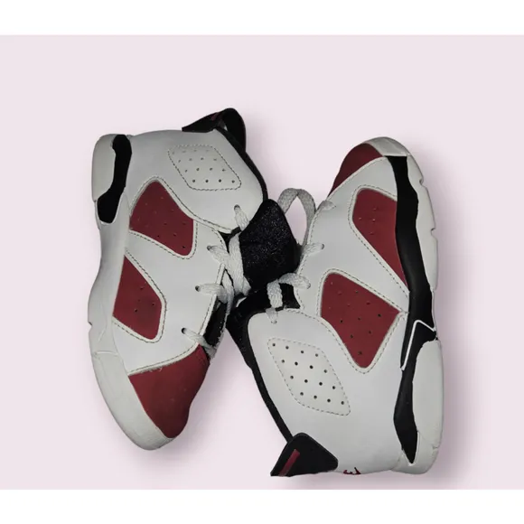 Nike Air Jordan 6 Retro Carmine Sneakers Shoes Boys size 10C