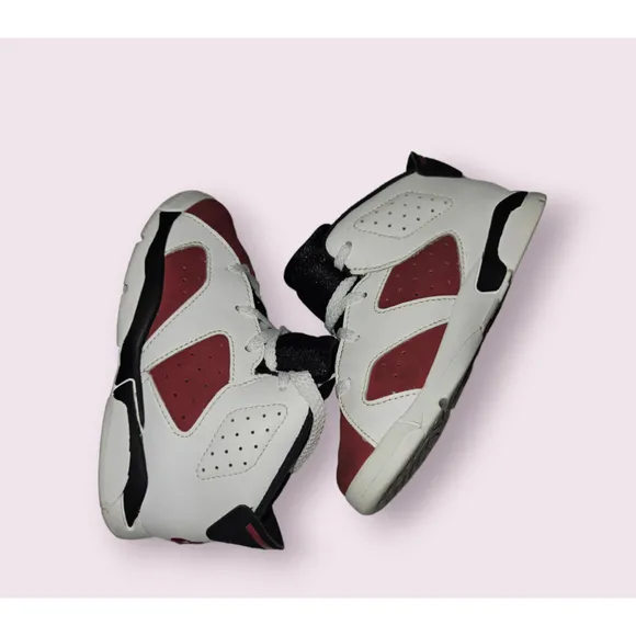 Nike Air Jordan 6 Retro Carmine Sneakers Shoes Boys size 10C