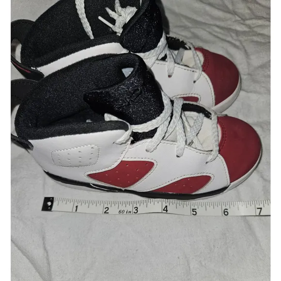 Nike Air Jordan 6 Retro Carmine Sneakers Shoes Boys size 10C