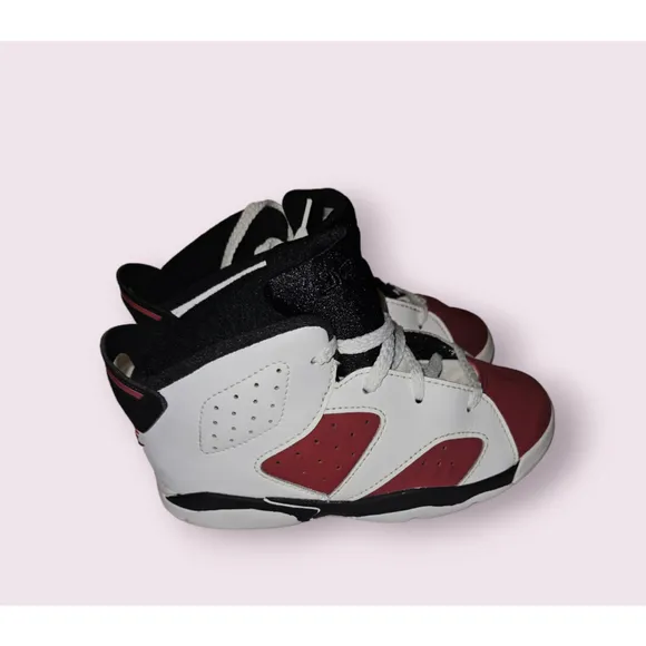 Nike Air Jordan 6 Retro Carmine Sneakers Shoes Boys size 10C