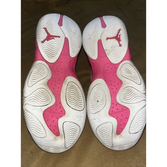 Nike Air Jordan Max Aura 4 DV0490-168 Basketball Shoes Boys Sz 6.5Y / Women Sz 8
