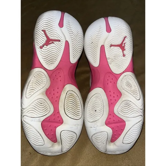 Nike Air Jordan Max Aura 4 DV0490-168 Basketball Shoes Boys Sz 6.5Y / Women Sz 8