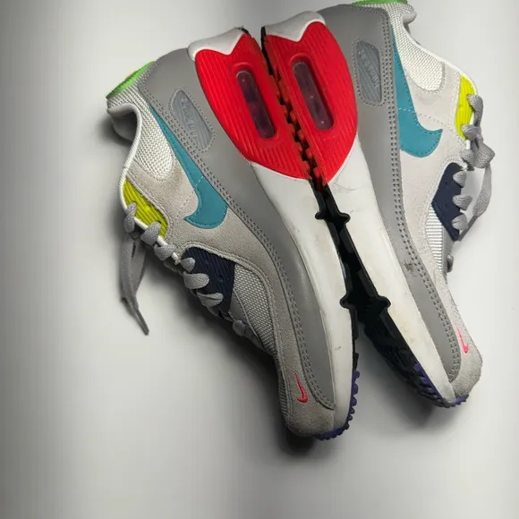 Nike Air Max 90 EOI (GS) &quot;Evolution of Icon&quot; Big Kids' Shoes Pearl Grey