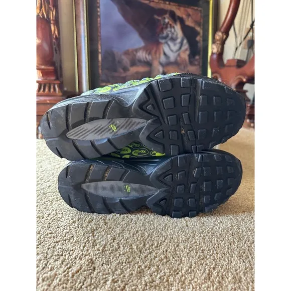 Nike Air Max 95‎ Neon Green &amp; Gray Sneakers Athletic Shoes Youth Size 6.5Y