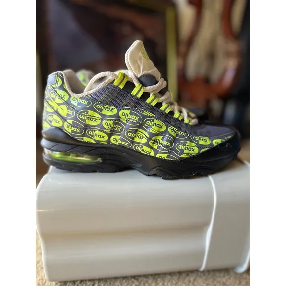 Nike Air Max 95‎ Neon Green &amp; Gray Sneakers Athletic Shoes Youth Size 6.5Y