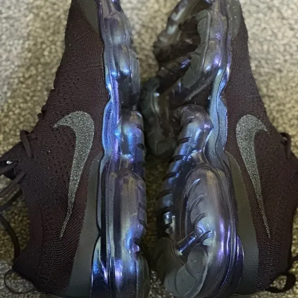 NIKE AIR VAPORMAX FLYKNIT RUNNING SHOES