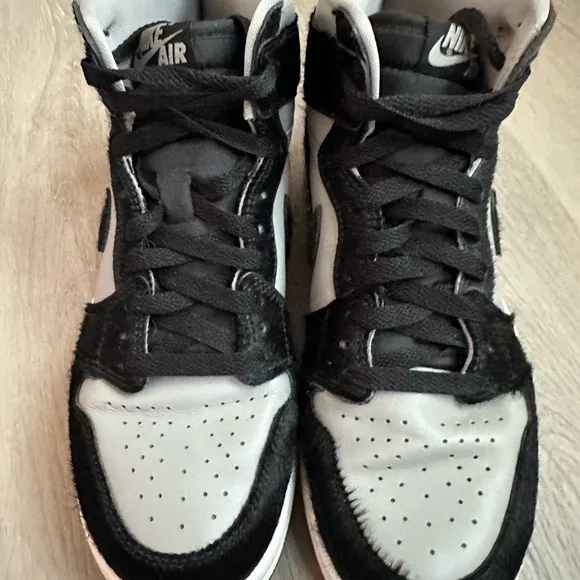Nike  Black and Gray Air Jordan Retro  High-Top Sneakers  women’s size 8