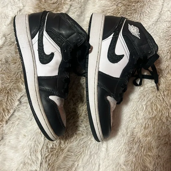 Nike Black and White High-Top Boots