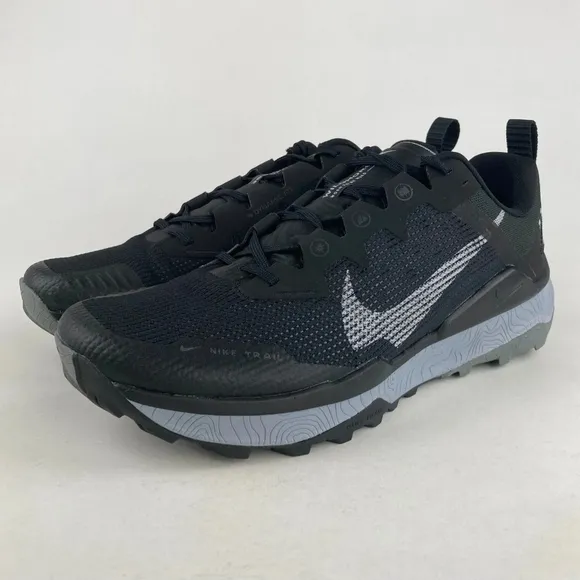 Nike Black Mesh Athletic Shoes for Training