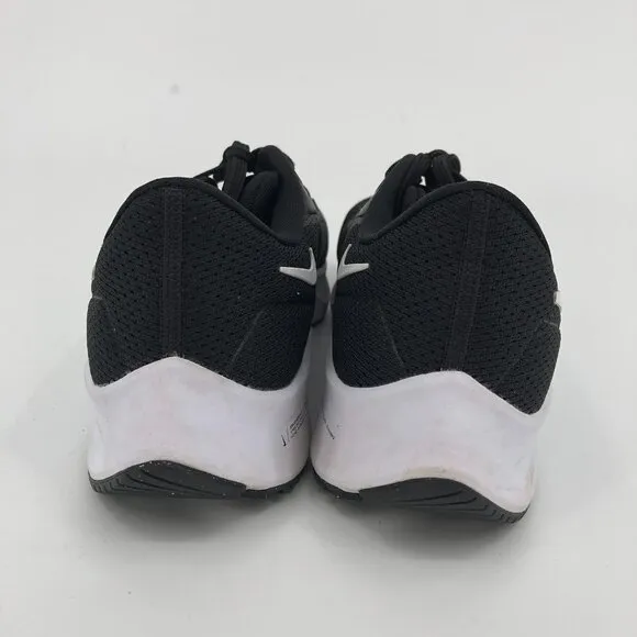 Nike Black White Breathable Comfort Athletic Shoes | Lace-Up Closure