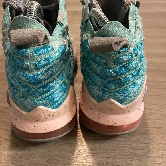 Nike Boys Lebron 17 South Beach BQ5594-444 Light Aqua Basketball Shoes Size 5Y