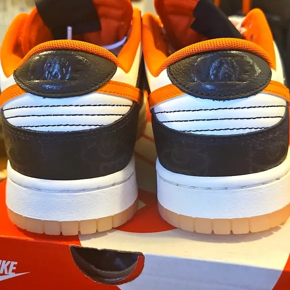 NIKE Dunk Low Retro PRM Halloween (2021) - Mens Size 9