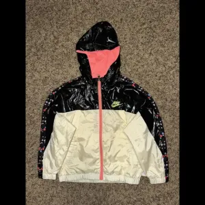 Nike Girl's Glowtime Windbreaker Jacket