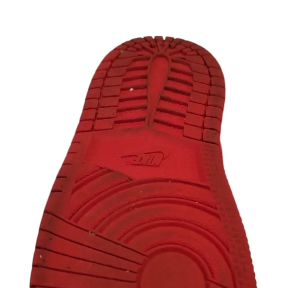 Nike Jordan 1 Mid Sneakers Shoes Red Black Toddler / Little Kid 10 C High Top