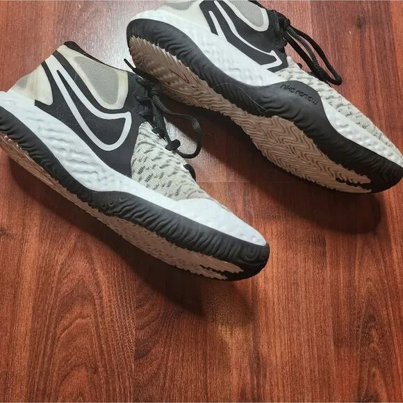 NIKE KD TREY 5 VIII ATHLETIC SHOES SIZE 8 WOMENS