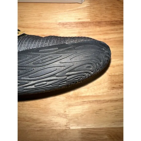 Nike Kyrie Flytrap 4 Black Metallic Gold 2021 ct1972-005 Size 9 EUC