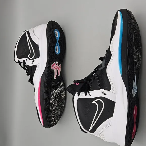 Nike Kyrie Infinity South Beach Mens Basketball Shoes CZ0204 003 Men size 9.5