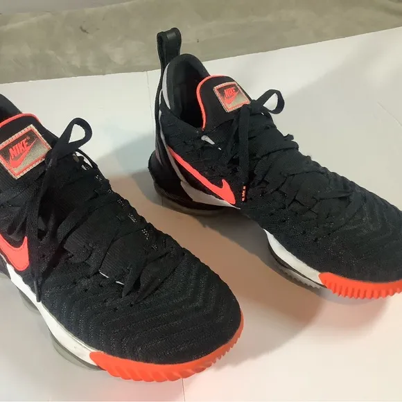 Nike LeBron 16 Tech Challenge Hot Lava Black