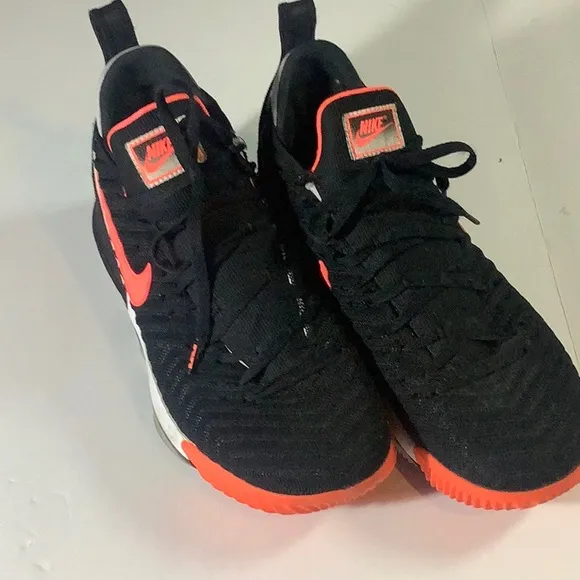 Nike LeBron 16 Tech Challenge Hot Lava Black