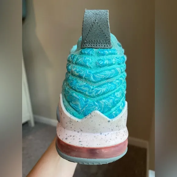 Nike Lebron James XCII 17 South Beach Sneakers