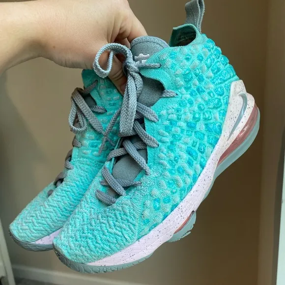 Nike Lebron James XCII 17 South Beach Sneakers