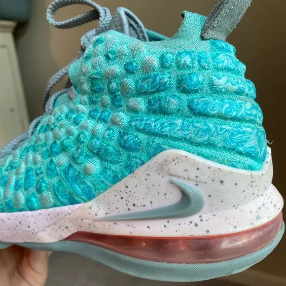 Nike Lebron James XCII 17 South Beach Sneakers