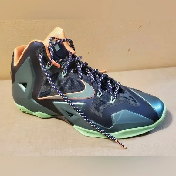Nike Lebron XI GS ‘Miami vs Akron’ Basketball Shoes Men's Size 10 1/2. Pre-Loved