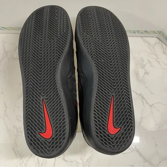 Nike Men Ishod Wair Premium SB Bred Shoes, Size 8.5