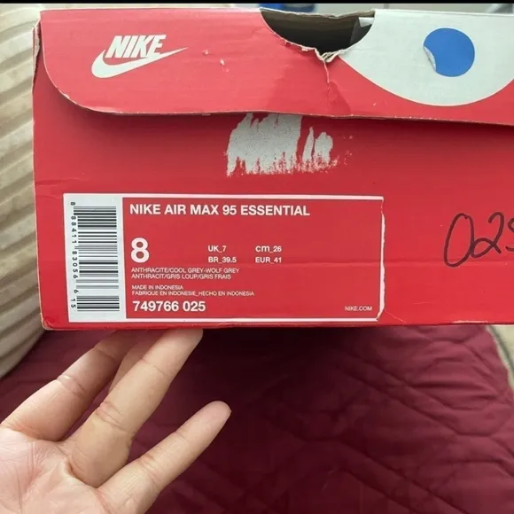 Nike Men's Air Max 95 Red and Gray Shoes