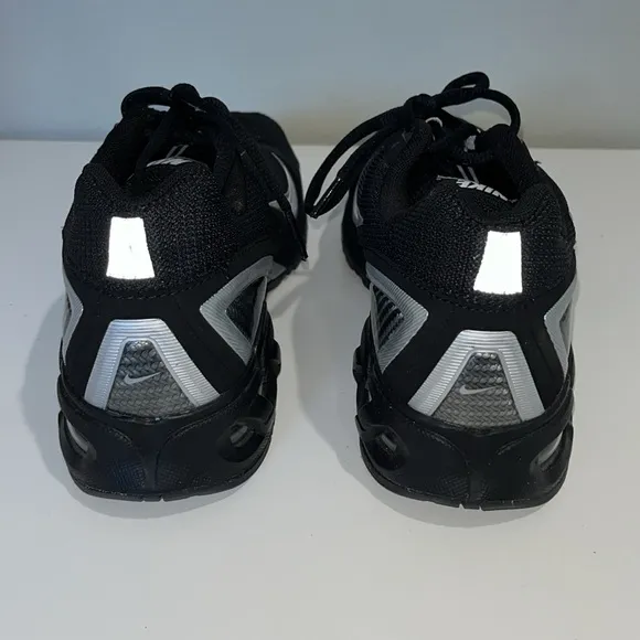 Nike Men’s Air Max Torch 3 Running Shoes Size 8.5‎