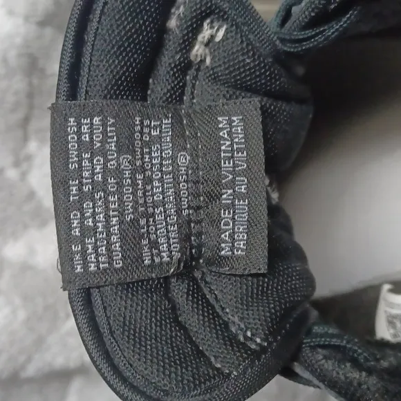 Nike Men's Black and White Sneakers