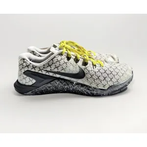 Nike Metcon 4 Women’s Size 9.5 White Yellow Training Running Shoes Sneakers
