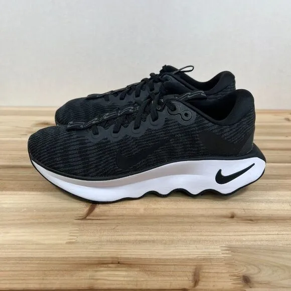 Nike Motiva athletic walking sneakers shoes Womens 8 Black White