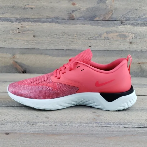 Nike Odyssey React 2 Flyknit  Running Shoes NEW