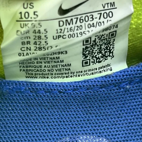 Nike Phantom Run Flyknit Sneakers Men Size 10.5 Green Blue Slip On Comfort Shoes