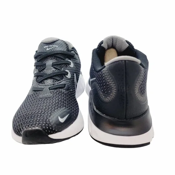 🤩Nike Renew Run Running shoes 7.5 Women Sneaker  Black White Silver CK6360-008