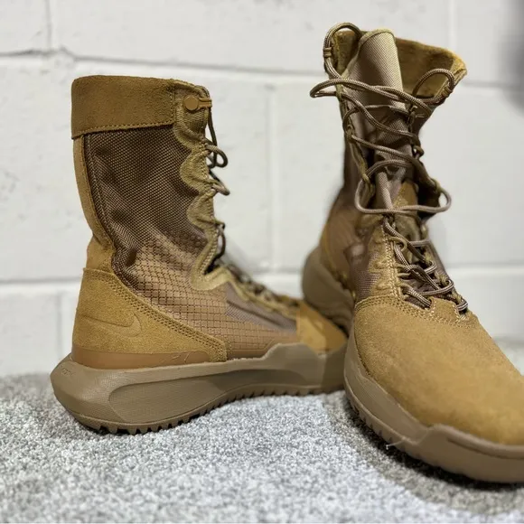 Nike SFB B1 Men’s Tactical Boots Military Hiking Size 9.5 New