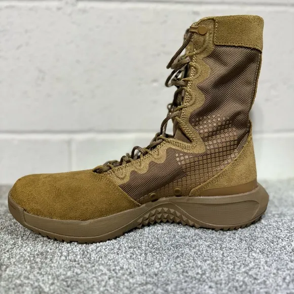 Nike SFB B1 Men’s Tactical Boots Military Hiking Size 9.5 New