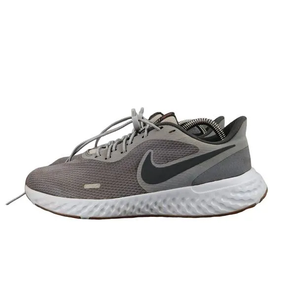 Nike Shoes Men 8.5 Athletic Sneaker Revolution Running Trainer Active Sport Grey