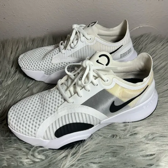 Nike Superrep Go Women Running Trainers Sneakers White Black Dark Smoke Grey Sz9