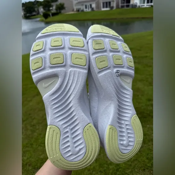 Nike superRep Women's White and Green Running Shoes size 10