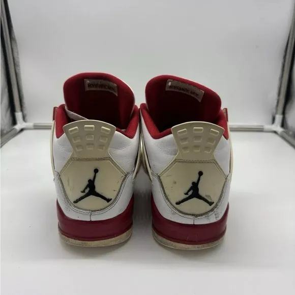 Nike White and Red Sneakers with Air Cushioning