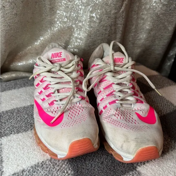 Nike Women's Air Max Pink Sneakers