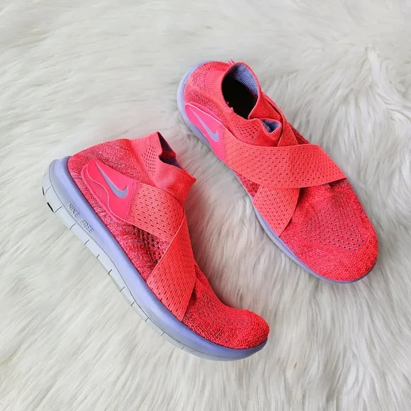 Nike Womens Free RN Motion Flyknit 880846-601 Solar Red Sneakers Size 7