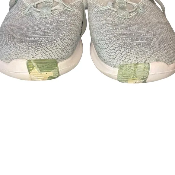 Nike Women's Free Tr 8Training Shoes Light Pumice/Clay Green Camo Design Size 8