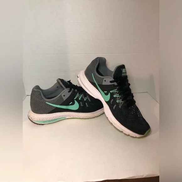 Nike Women's Gray and Teal Running Shoes