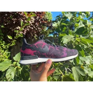 Nike  Womens Internationalist Athletic Black US 6 Lace-Up Sneakers Colorful