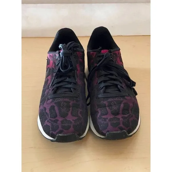 Nike  Womens Internationalist Athletic Black US 6 Lace-Up Sneakers Colorful