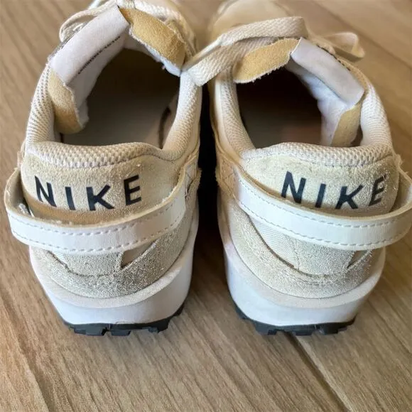 Nike Women's Waffle Debut Sneakers White Size 8 Athletic Casual