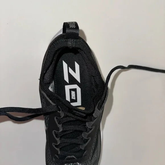 NIKE women’s “Zoom Fly 4” black white running walking sneakers shoes 6.5